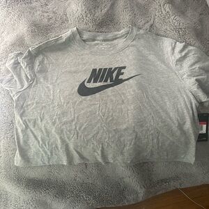 NWT Nike Cropped tee